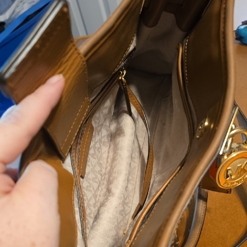 Michael Kors Hamilton Center Tan and Coral Satchel - Picture 5 of 8